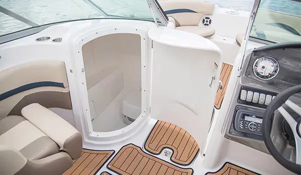head unit with optional porta potty on a hurricane sundeck 2200 DC OB deck boat