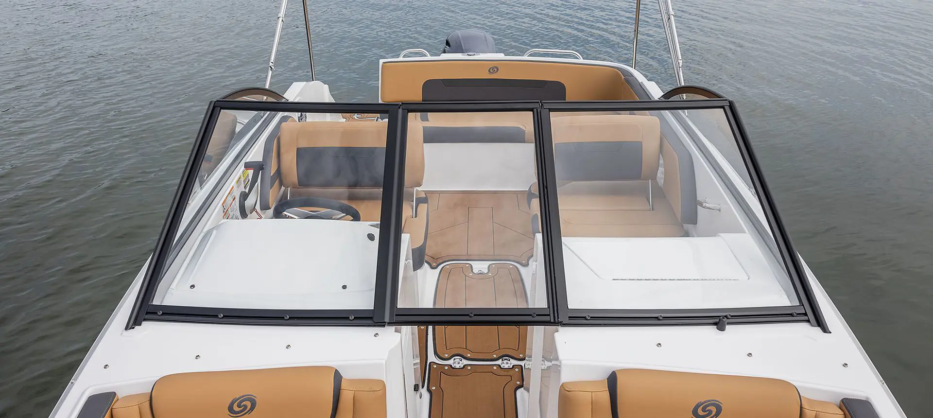 windshield on a hurricane sundeck 235 OB deck boat