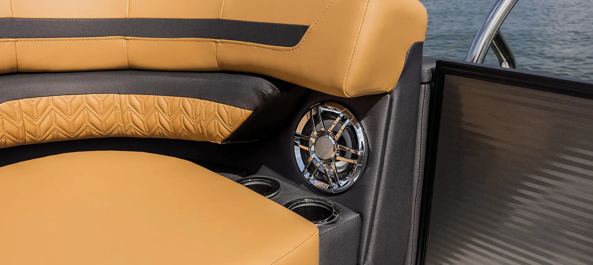 integrated speaker and cup holders on a hurricane fundeck boat