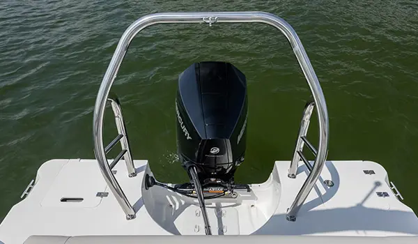 engine view of a hurricane fundeck 2260 ref ob