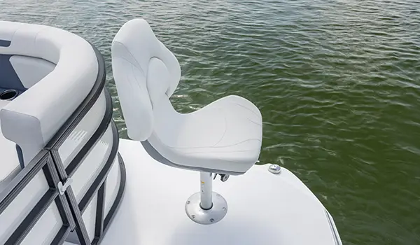 front seating chair on a hurricane fundeck 2260 ref ob