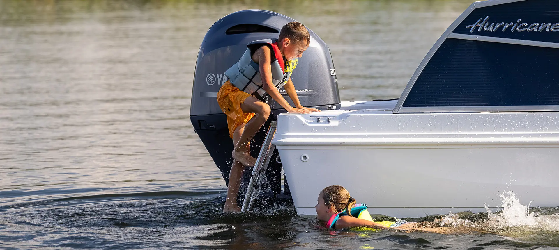 kid goes down ladder on the back of hurricane fundeck 2260 re ob