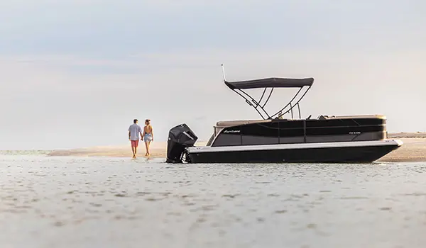 hurricane fundeck 2360 sb ob parked on land