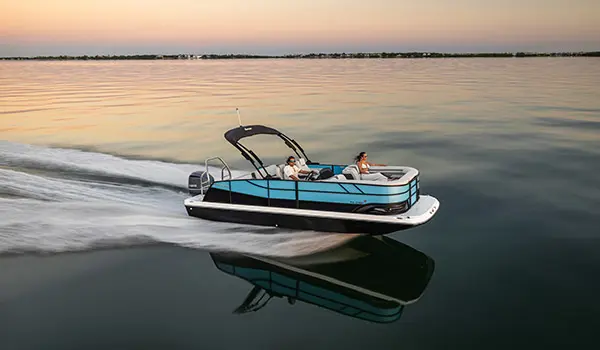 side view of cruising hurricane fundeck 2360 sfl ob