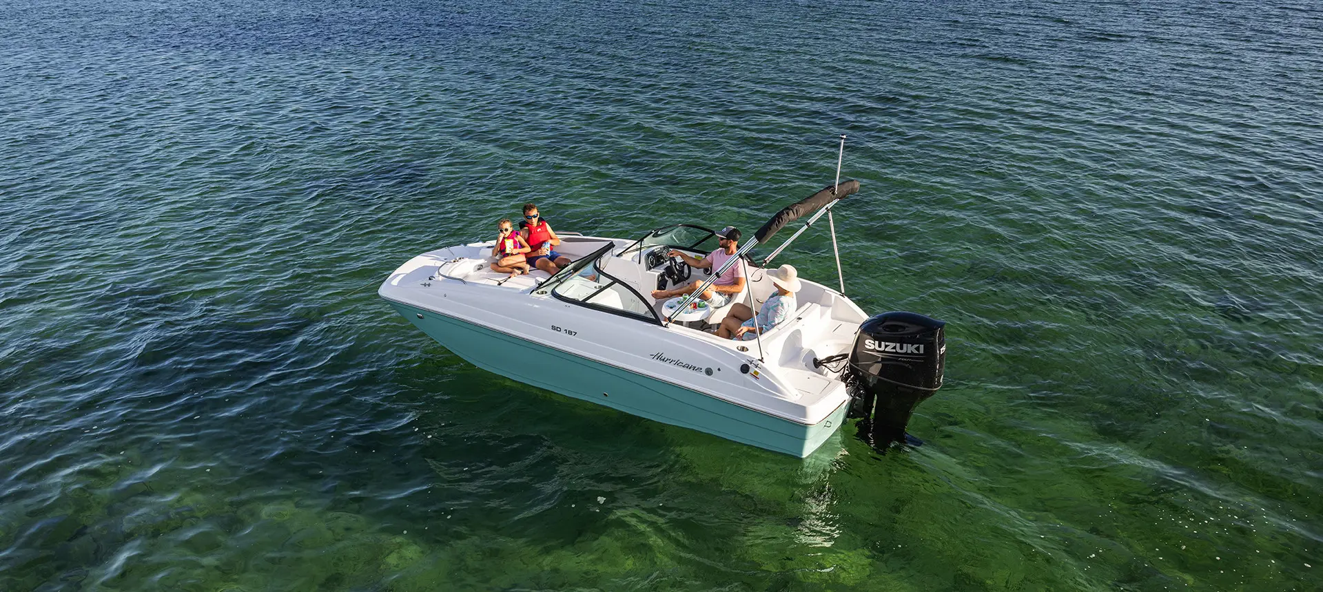 aerial view of parked hurricane sundeck 187 ob