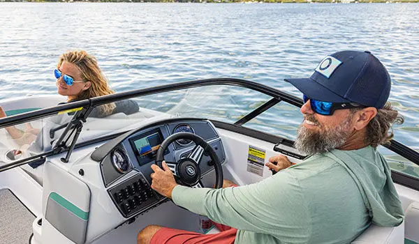 captain driving hurricane sundeck 217 ob