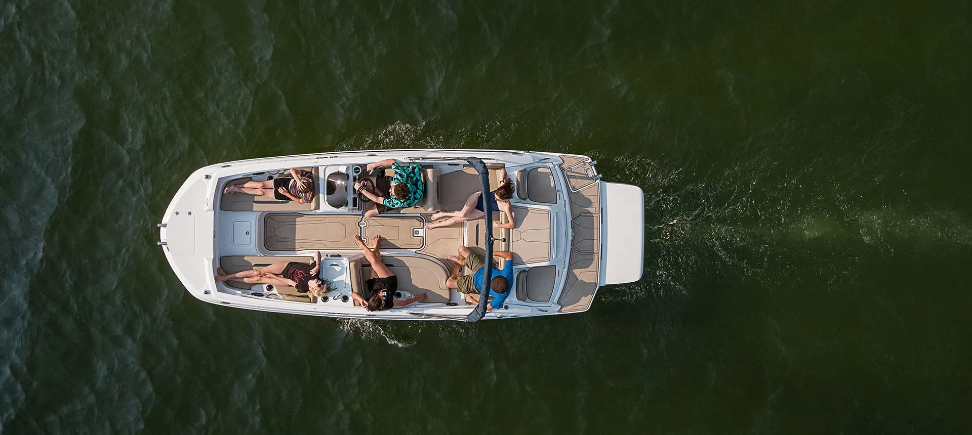 aerial view of the floor plan on a hurricane sundeck sport i/o boat