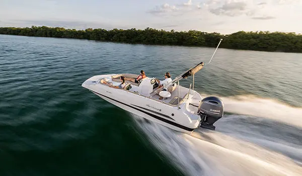 Outboard deck boat - SS 201 OB - Hurricane - wakeboard / 12-person max. /  sundeck