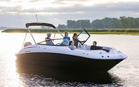 Entertainment & Party Boats | Hurricane Deck Boats AU