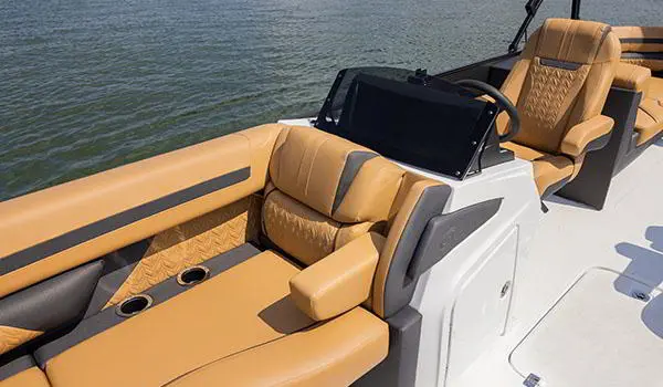 Premium seating detail on a Hurricane FunDeck 2360 SBC OB.
