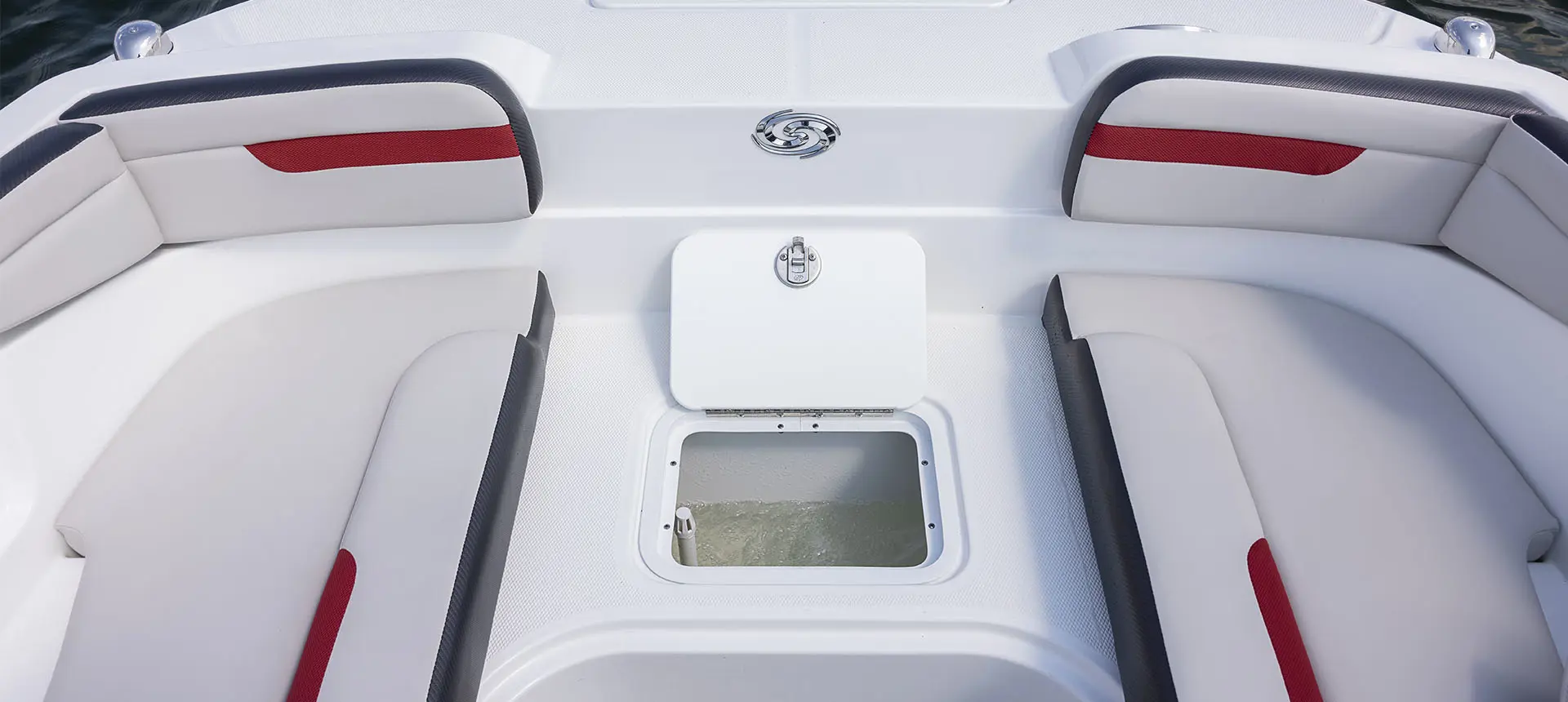 Livewell on a Hurricane SunDeck Sport 205 OB deck boat.