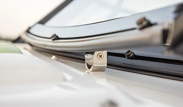 Windshield bolt detail on a Hurricane Sundeck 2050 OB.