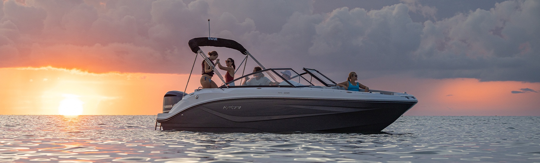 Hurricane Deck Boats | EN-CA