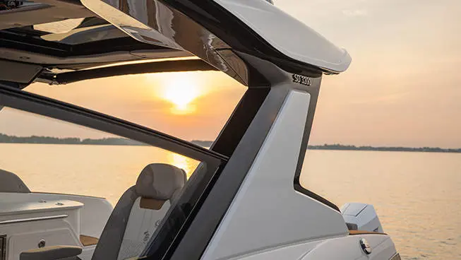 SD 3200 detail on a Hurricane 3200 Outboard boat.