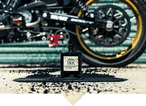 Encre De Tatouage De Carbone Fabriquee A Partir D Une Moto Indian Motorcycle Fr Ca