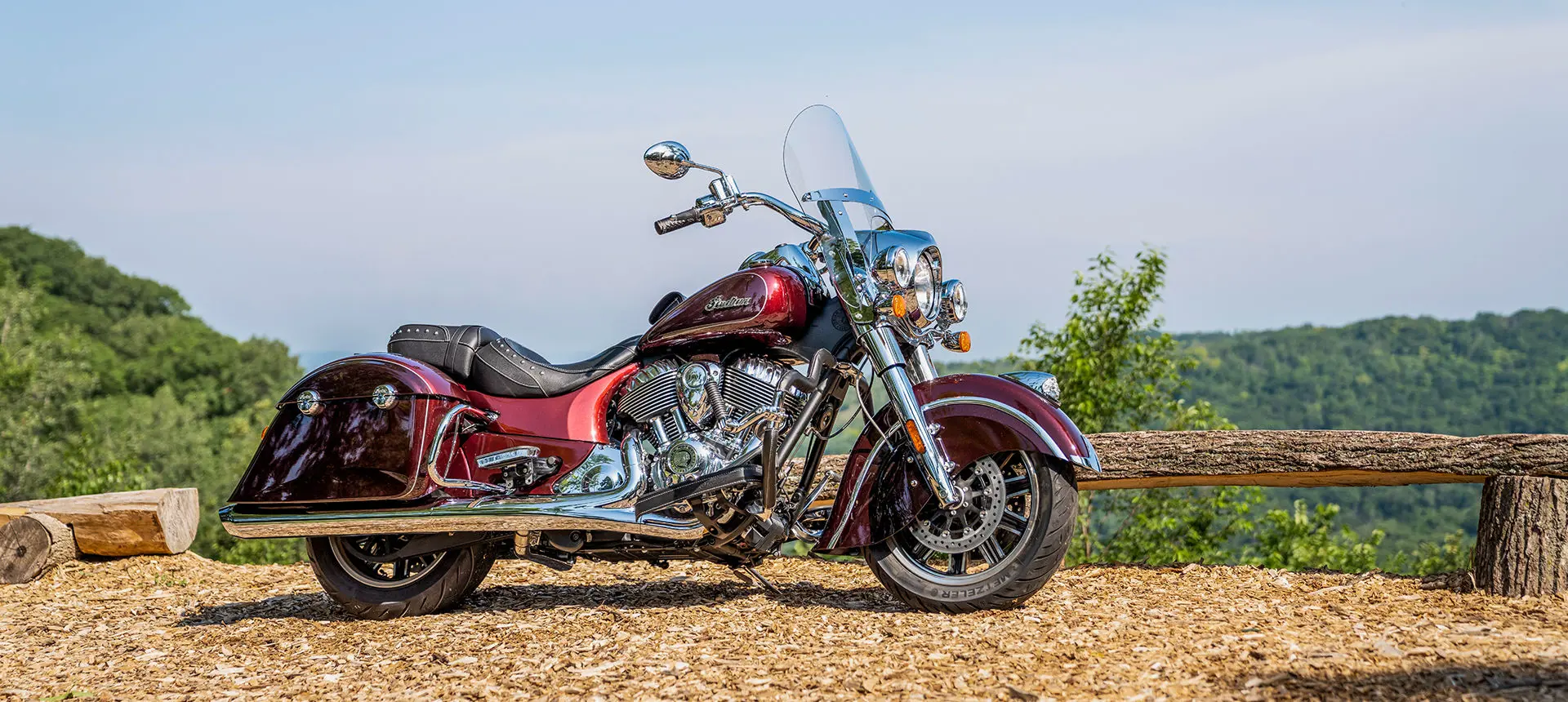 motocicleta indian springfield color vino metálico