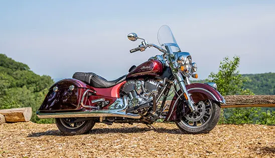 motocicleta indian springfield color vino metálico