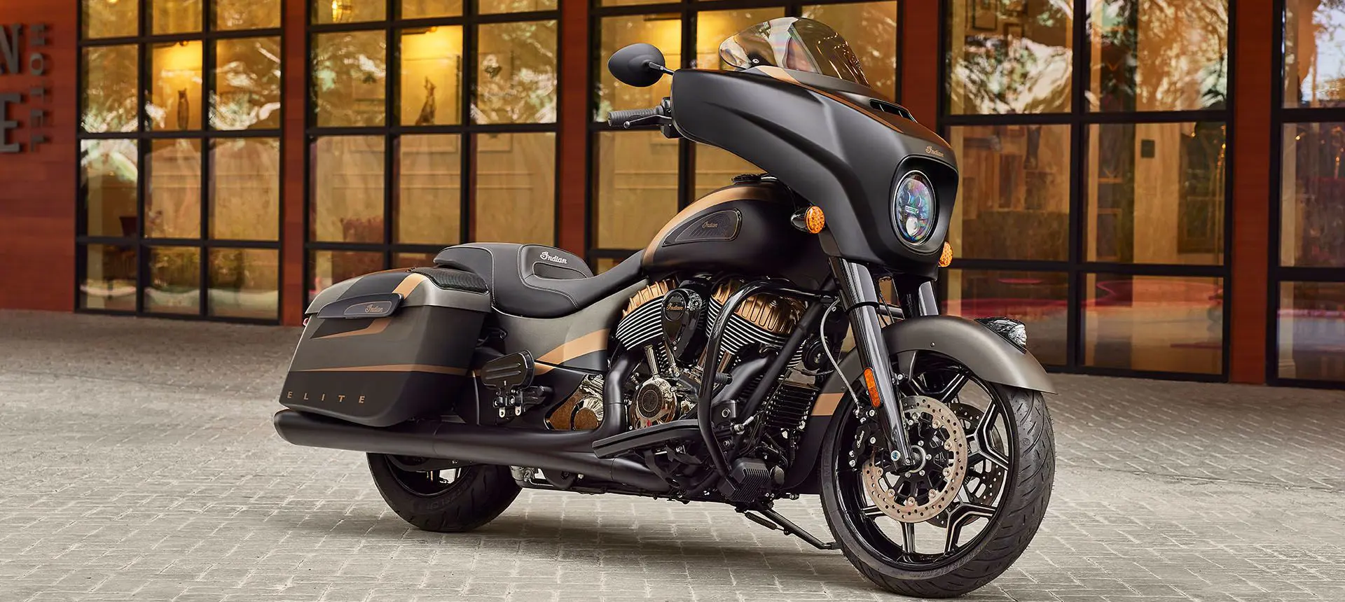 Super Graphite Smoke / Black Smoke with Shadow Bronze Accents indian chieftain elite motorcycle