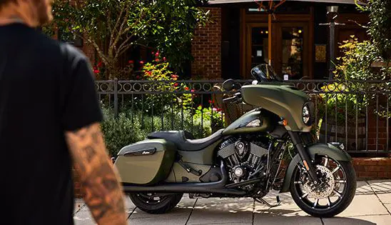Super Graphite Smoke / Black Smoke with Shadow Bronze Accents Indian Chieftain Elite motorcycle