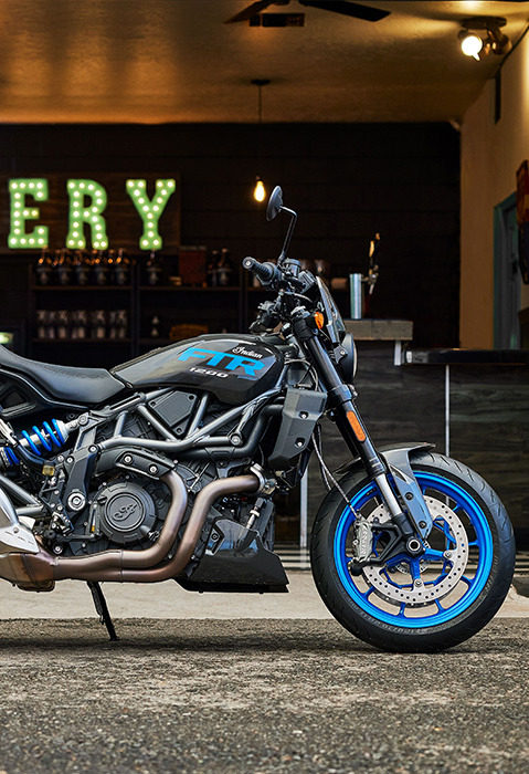 profil latéral d’une moto indian ftr sport 2024