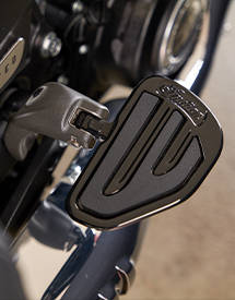 Indian Motorcycle Floorboards & Foot Controls. 