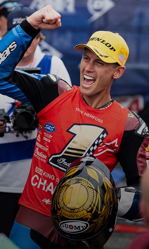 Troy Herfoss celebrates King of the Baggers 2024 championship win. 

