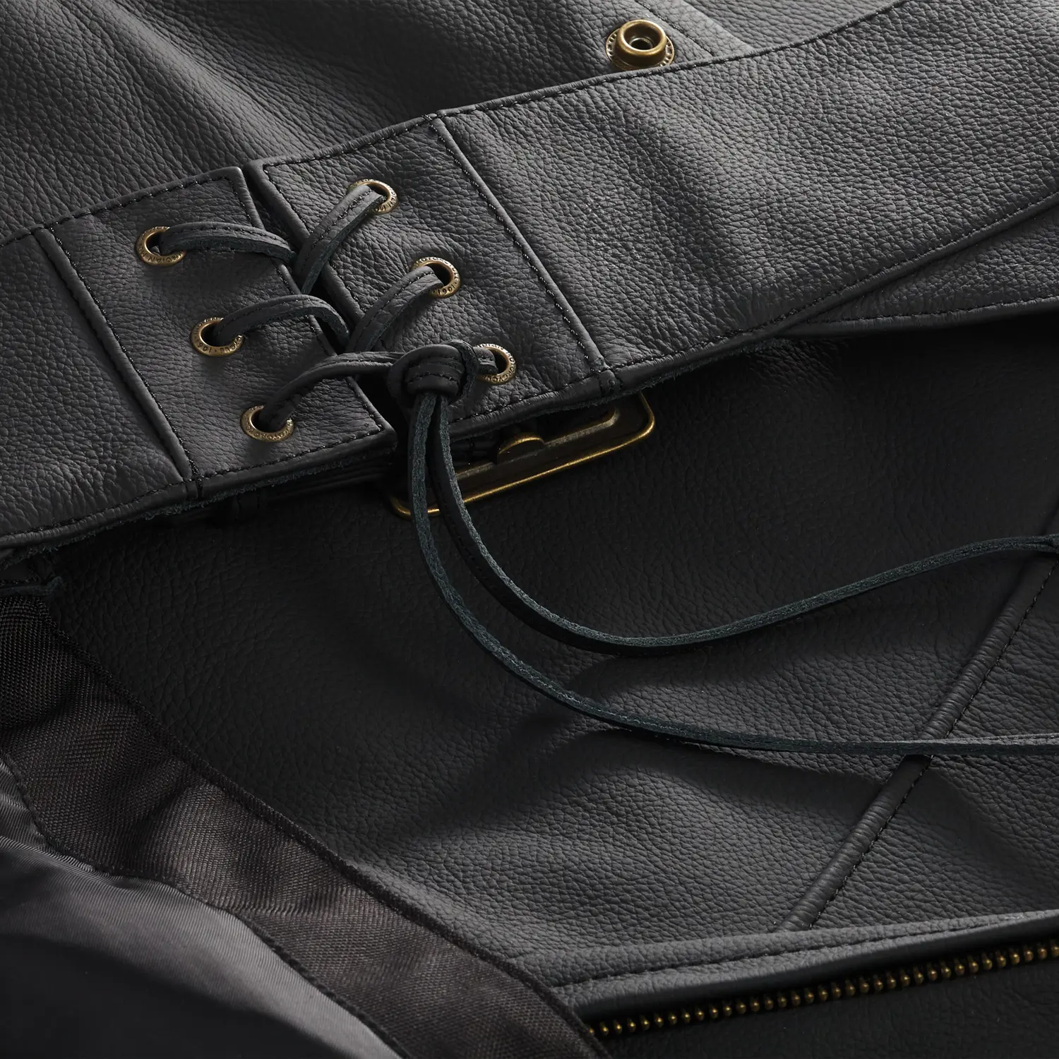 chaps small black tote travel bag Mini Streamline | Comes with matching zippered tiny organizer bag to caddy all your mini extras inside or outside clipped on the handle CHAPS Wheeled Black Duffle Bag