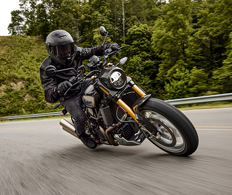 Standard Motorcycles vs. Naked Motorcycles | Indian Motorcycle