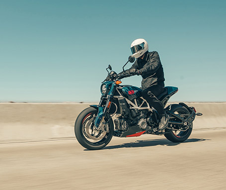 Standard Motorcycles vs. Naked Motorcycles | Indian Motorcycle