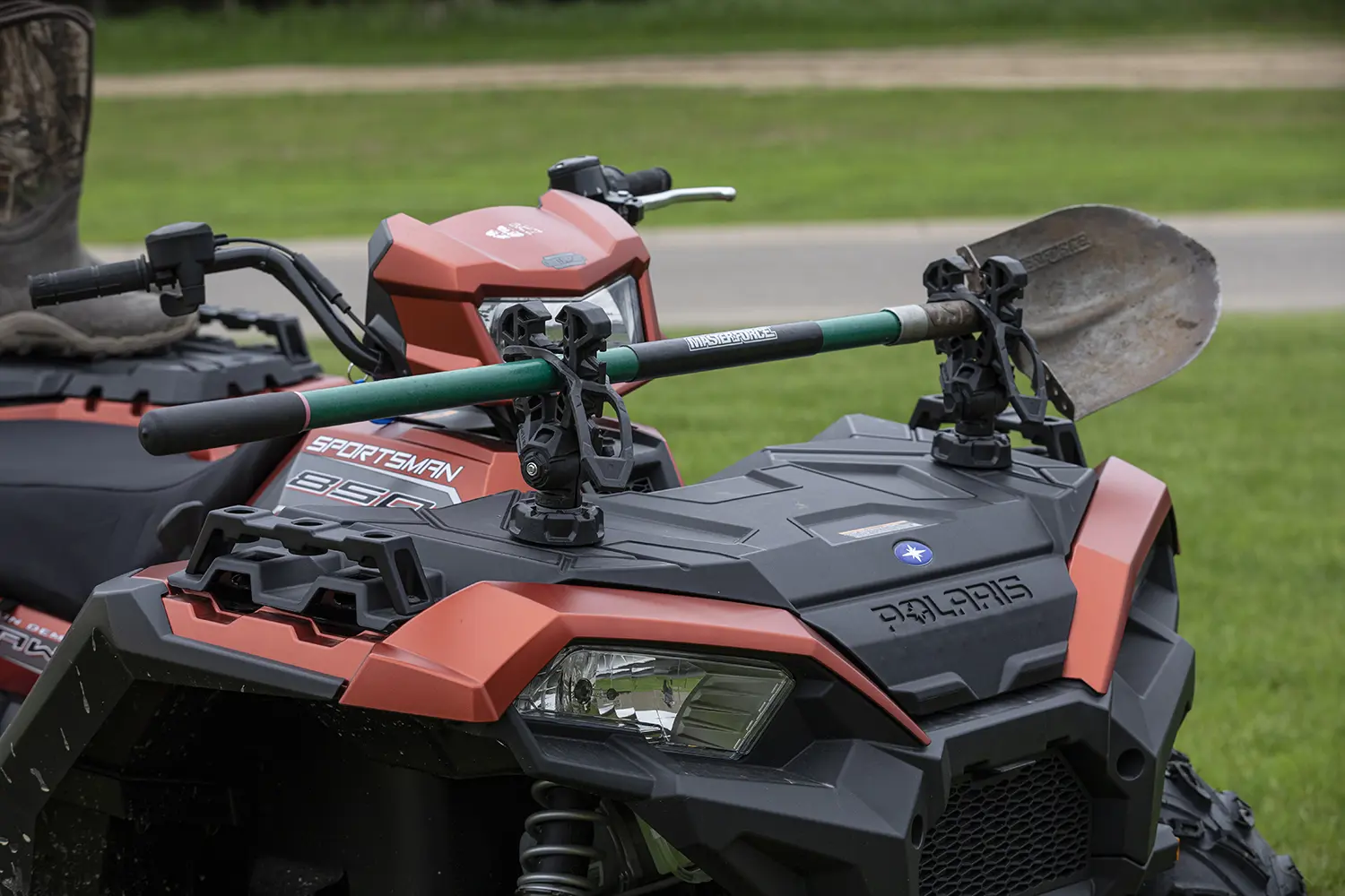 Kolpin KXP Stantuffo Per Corrimano Polaris UTV Lock & Ride – 98510, Nero, Fissaggio Solido E Ergonomico