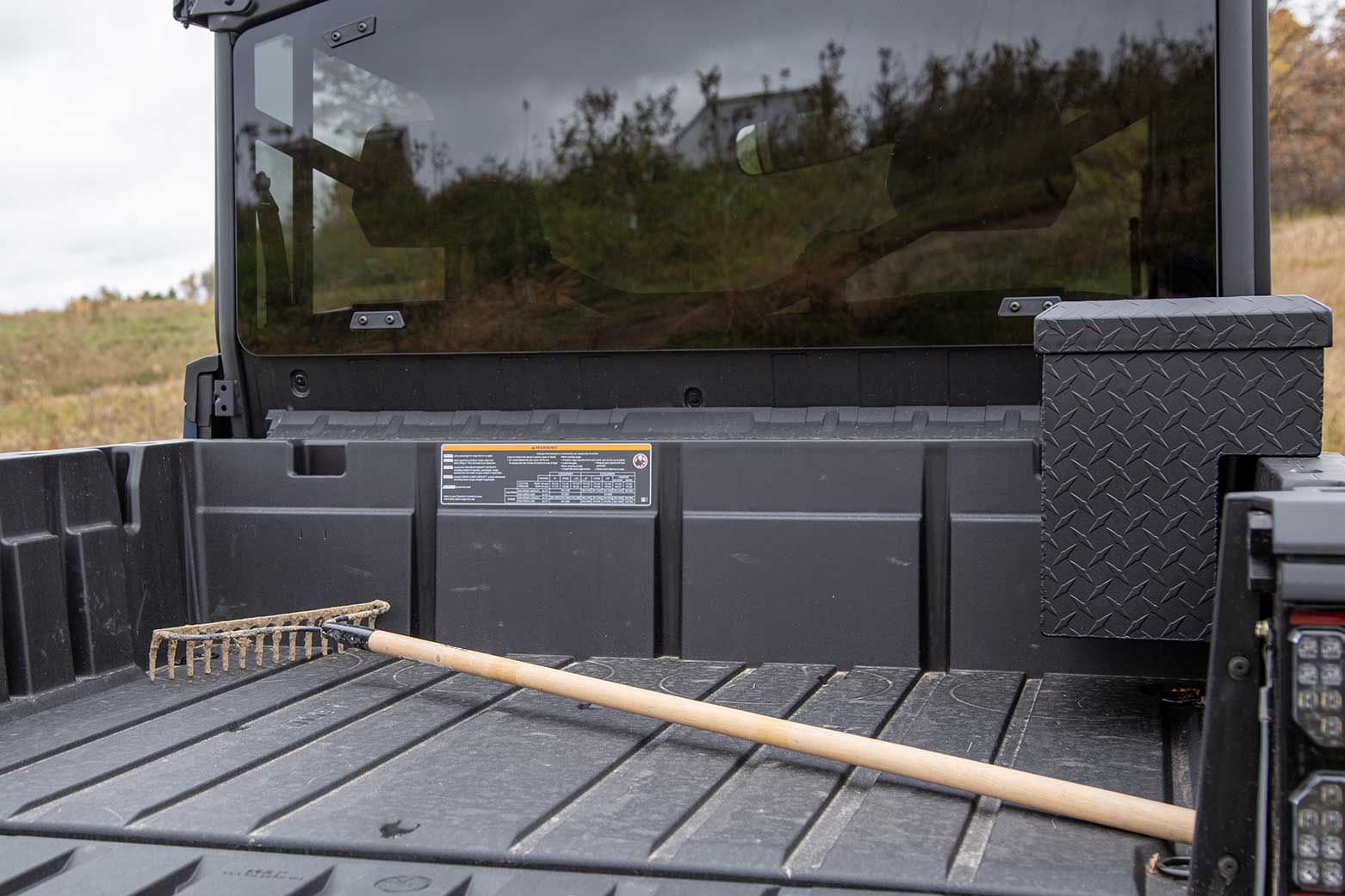 UTV Diamond Plate Bedside Saddle Box | Kolpin