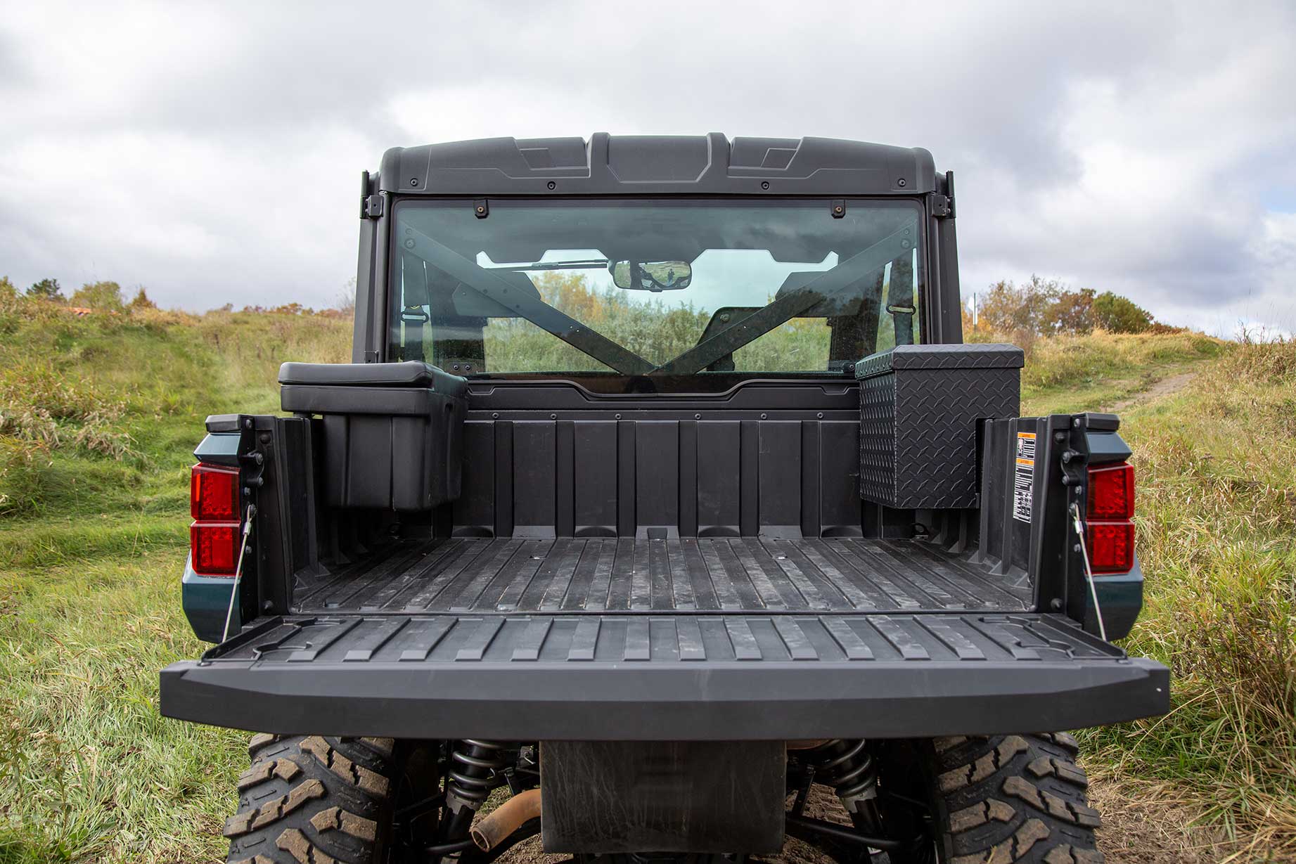 UTV Diamond Plate Bedside Saddle Box | Kolpin