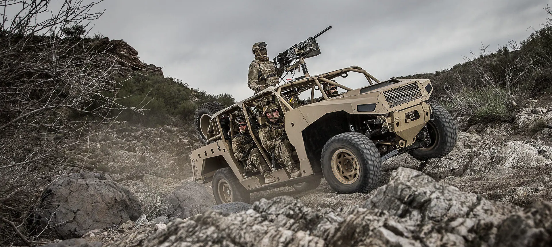 5 soldiers in a fully loaded dagor a1 ultra light tactical vehicle
