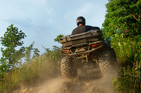 Sportsman 850 riding on a trail with ease