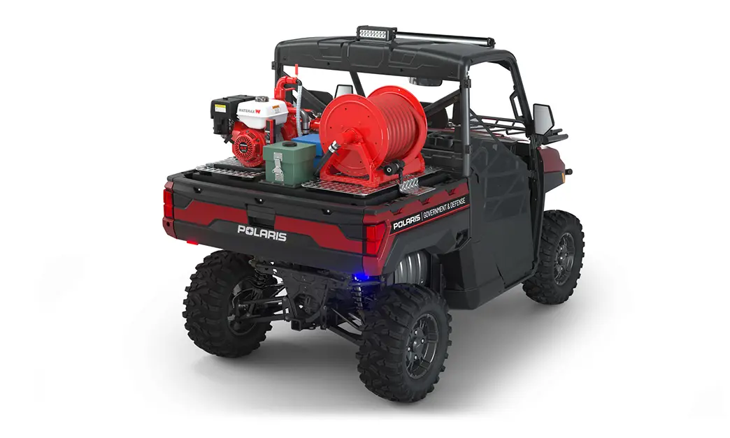 Rear view of the cargo box with firefighting kit on a polaris RANGER XP 1000 Premium with the Basic Firefighting Package