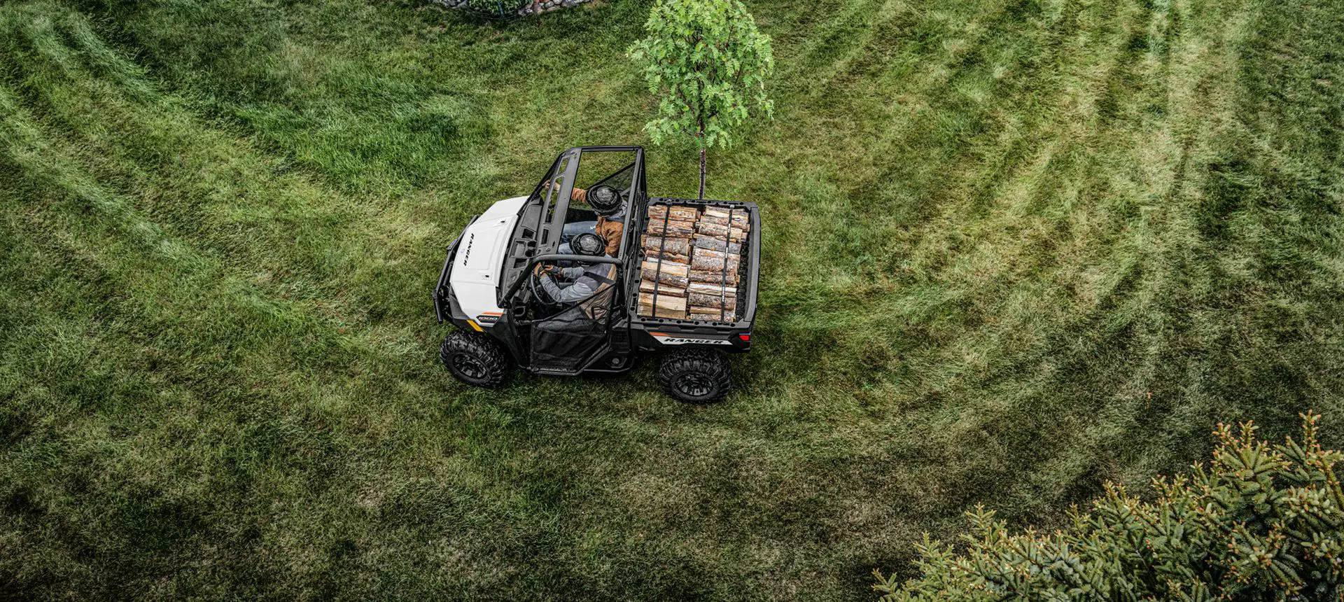 overhead view of a RANGER 1000 UTV taking a tight corner