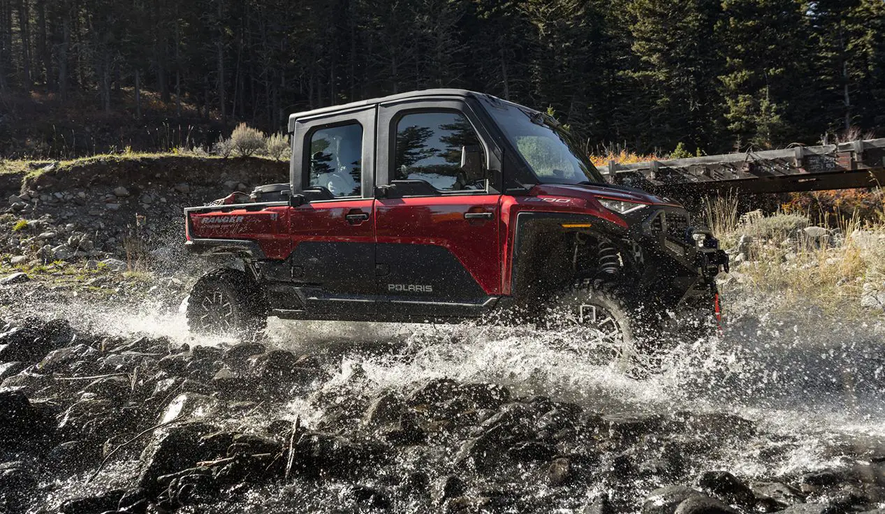 RANGER CREW XD 1500 NorthStar edition extreme duty utv driving through a ravine