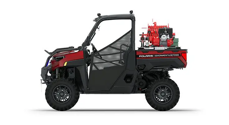 Rear side view of the cargo box with firefighting kit on a polaris RANGER XP 1000 Premium with the Basic Firefighting Package