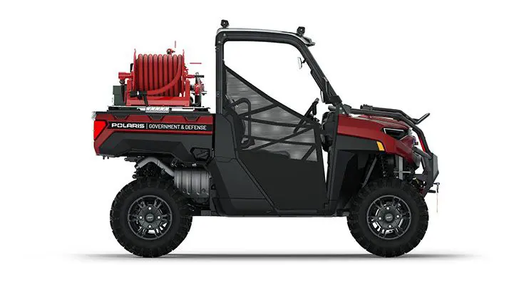 Rear view of the cargo box with firefighting kit on a polaris RANGER XP 1000 Premium with the Basic Firefighting Package