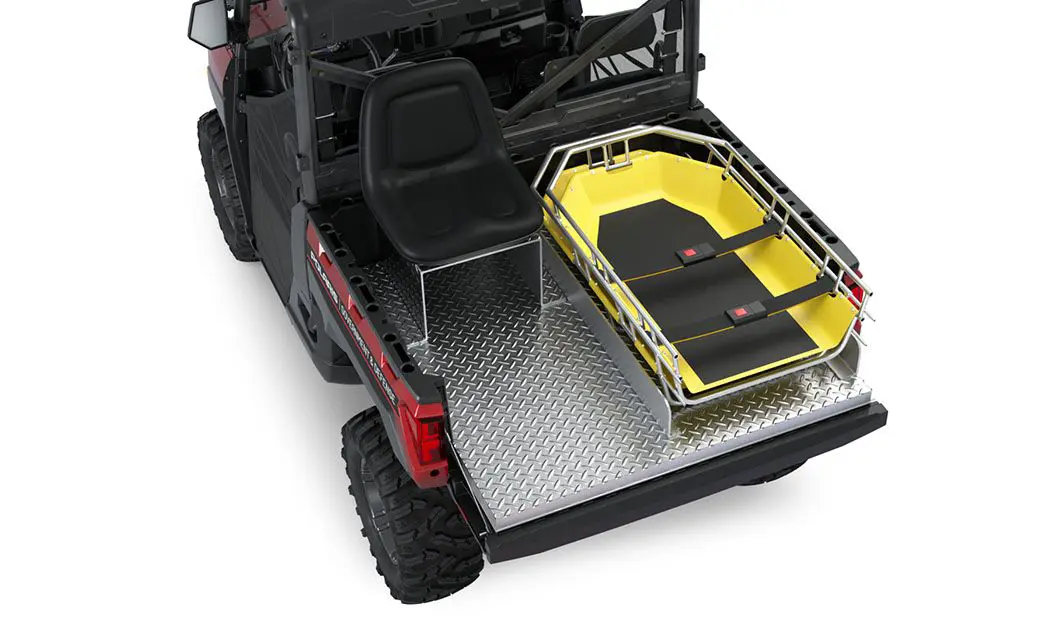 Side view of a polaris RANGER XP 1000 Premium with the Basic Rescue Package
