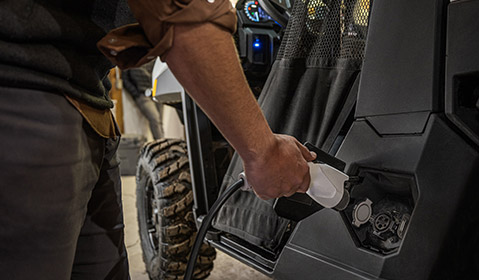 Closer view of the Ranger XP Kinectic charger