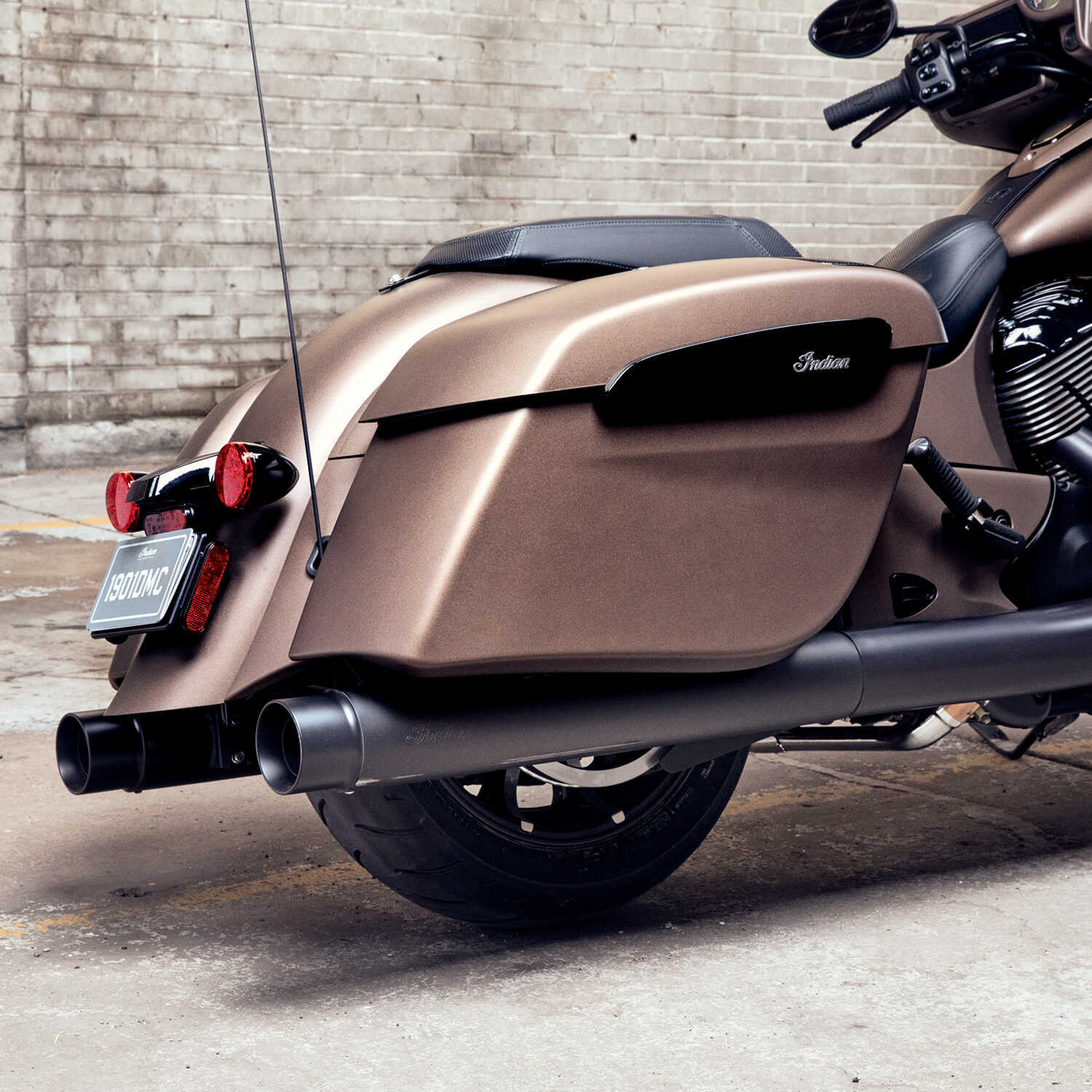 SHARKROAD Black 4" Slip-On Mufflers For Indian Chieftain 2014-Up (Pair)