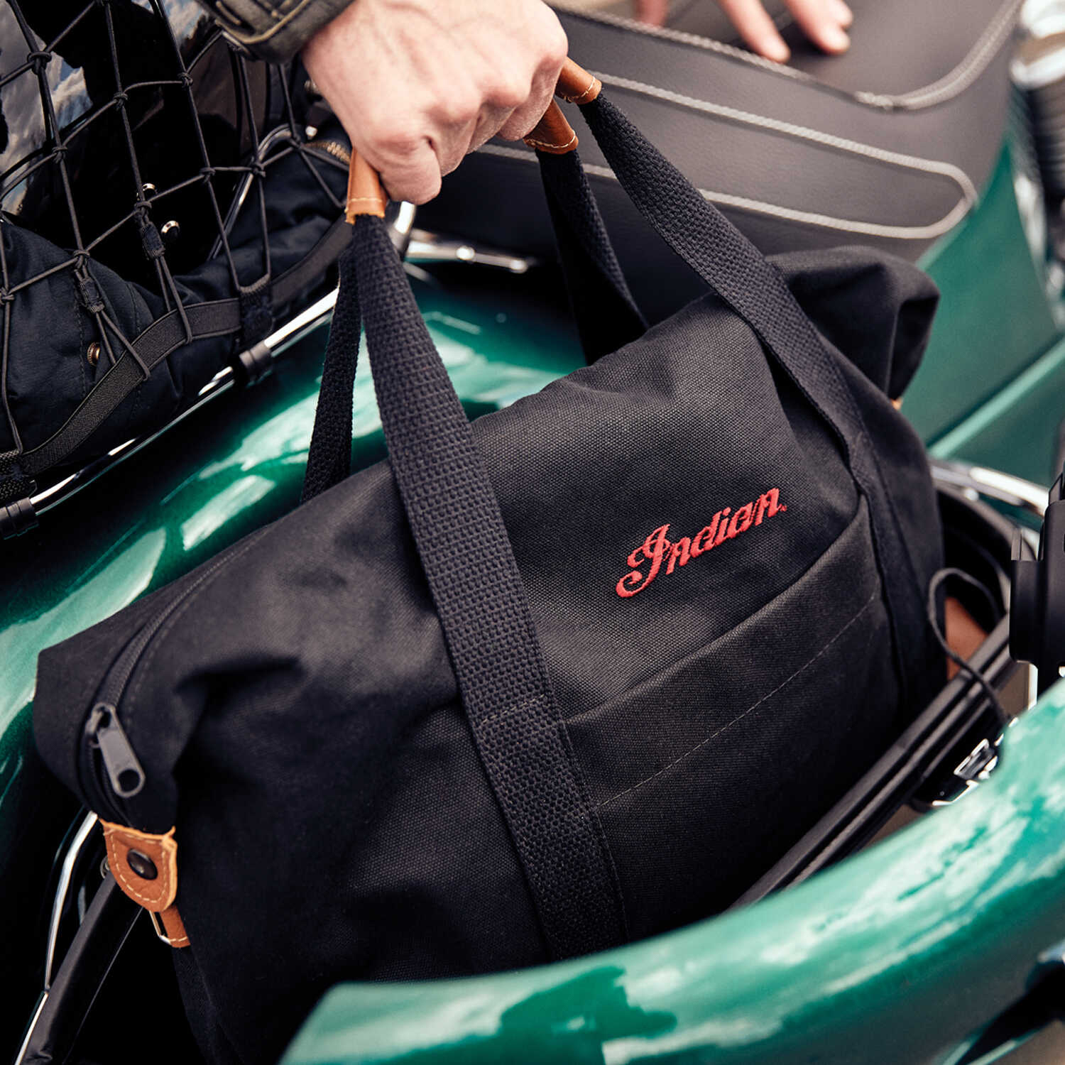 その他 Indian Bag Deluxe Saddlebag Travel Bags in Black, Pair | Indian Motorcycle