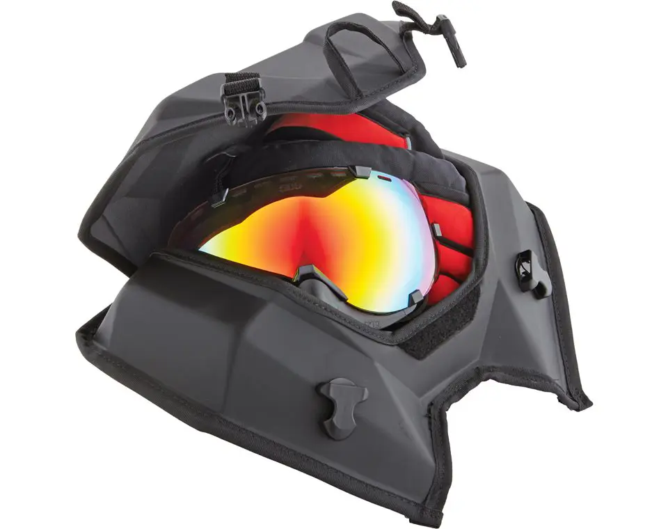 AXYS® Mountain Dash Bag | Polaris Snowmobiles