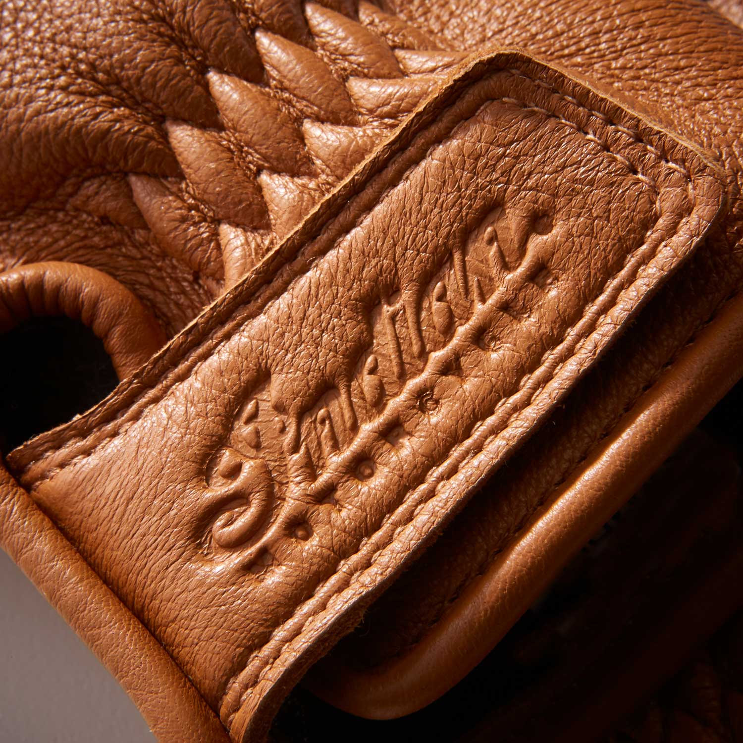 Men's Deerskin Strap Glove, Tan | Indian Motorcycle