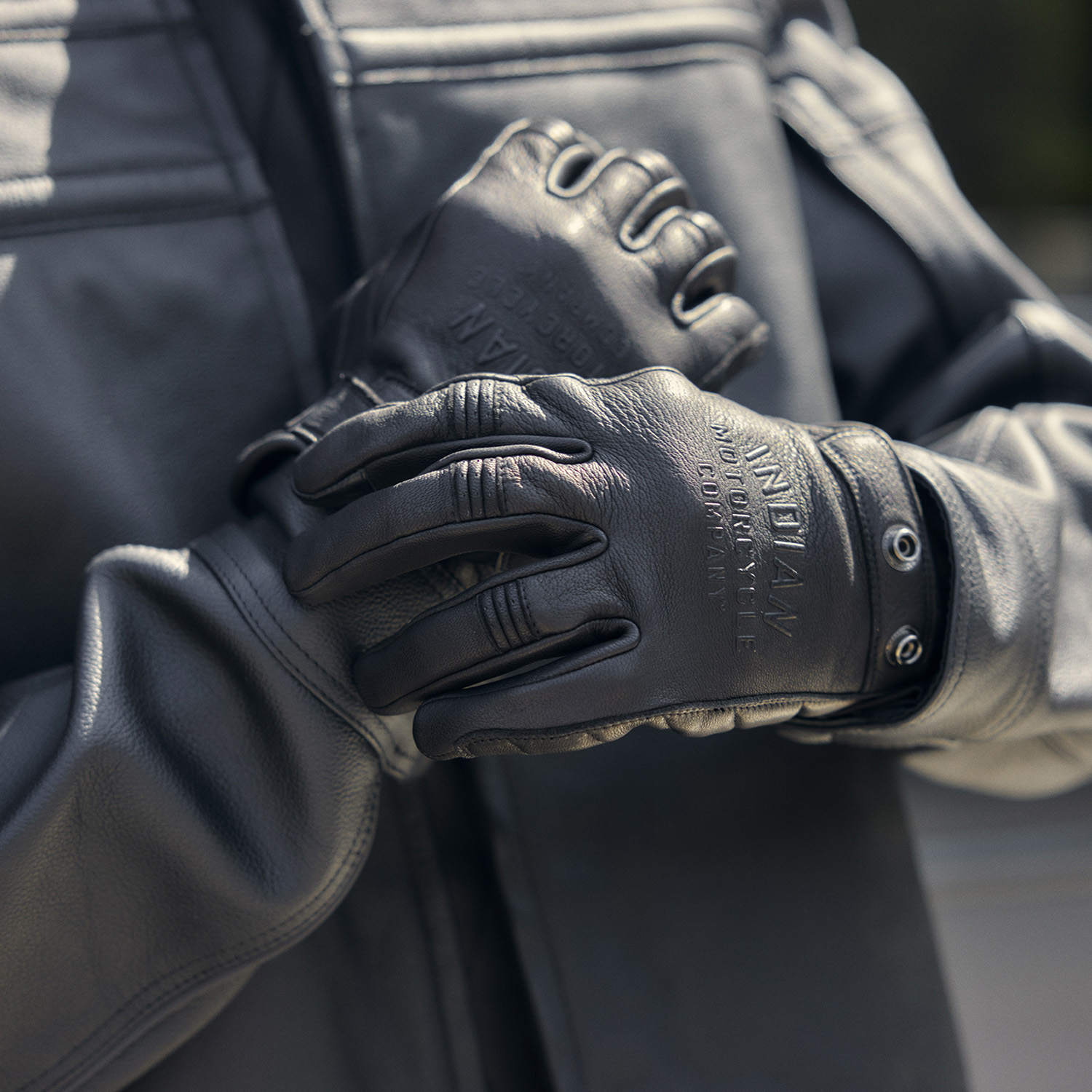 Men's Classic Glove 2, Black | Indian Motorcycle