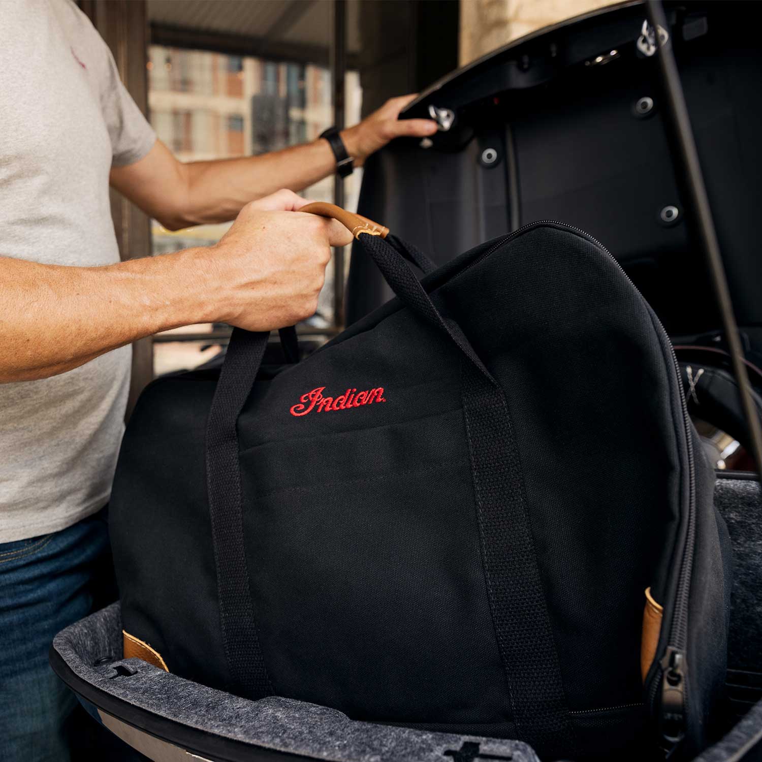 Deluxe Saddlebag Travel Bags in Black, Pair | Indian Motorcycle