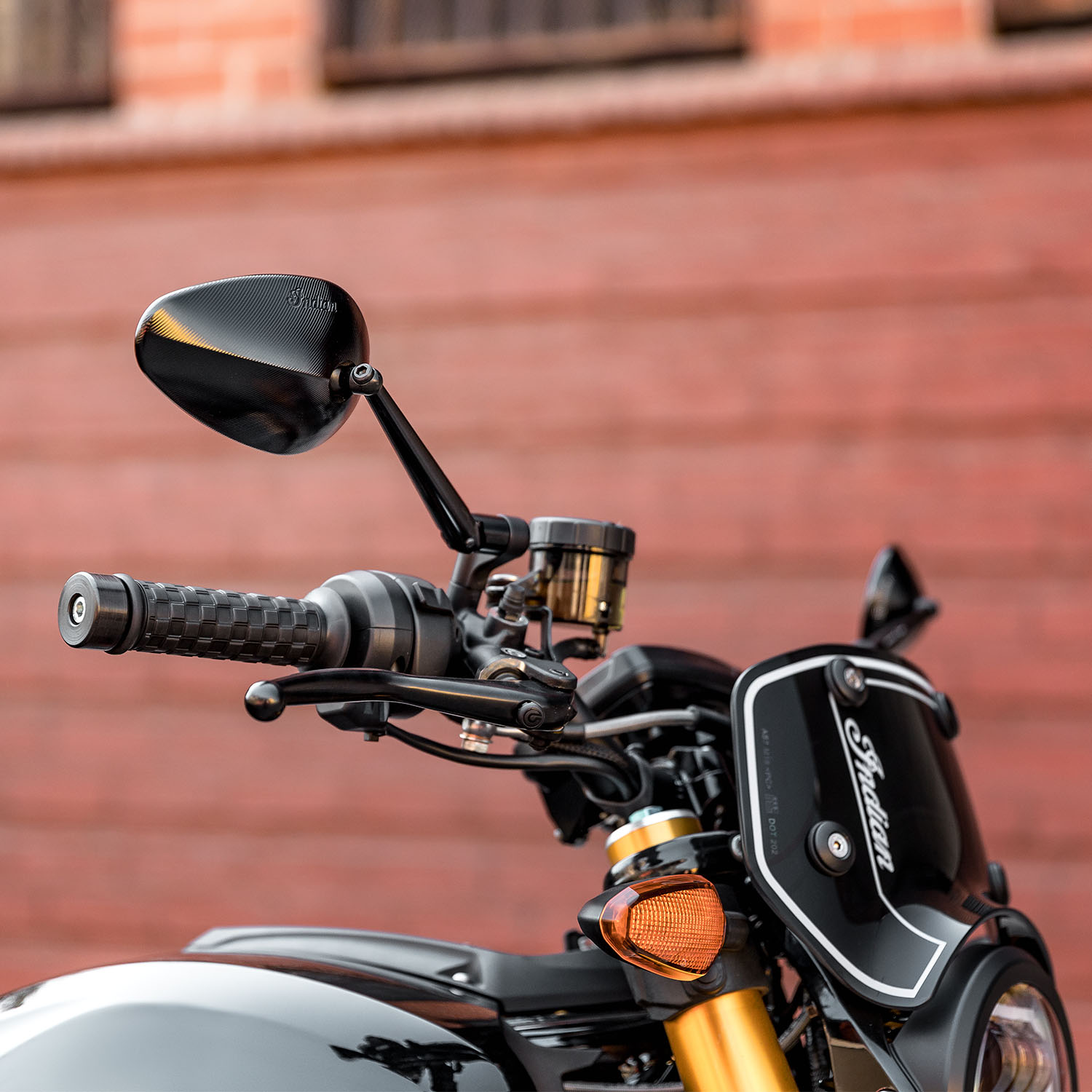 Radial RS Mirrors by Rizoma® | Indian Motorcycle