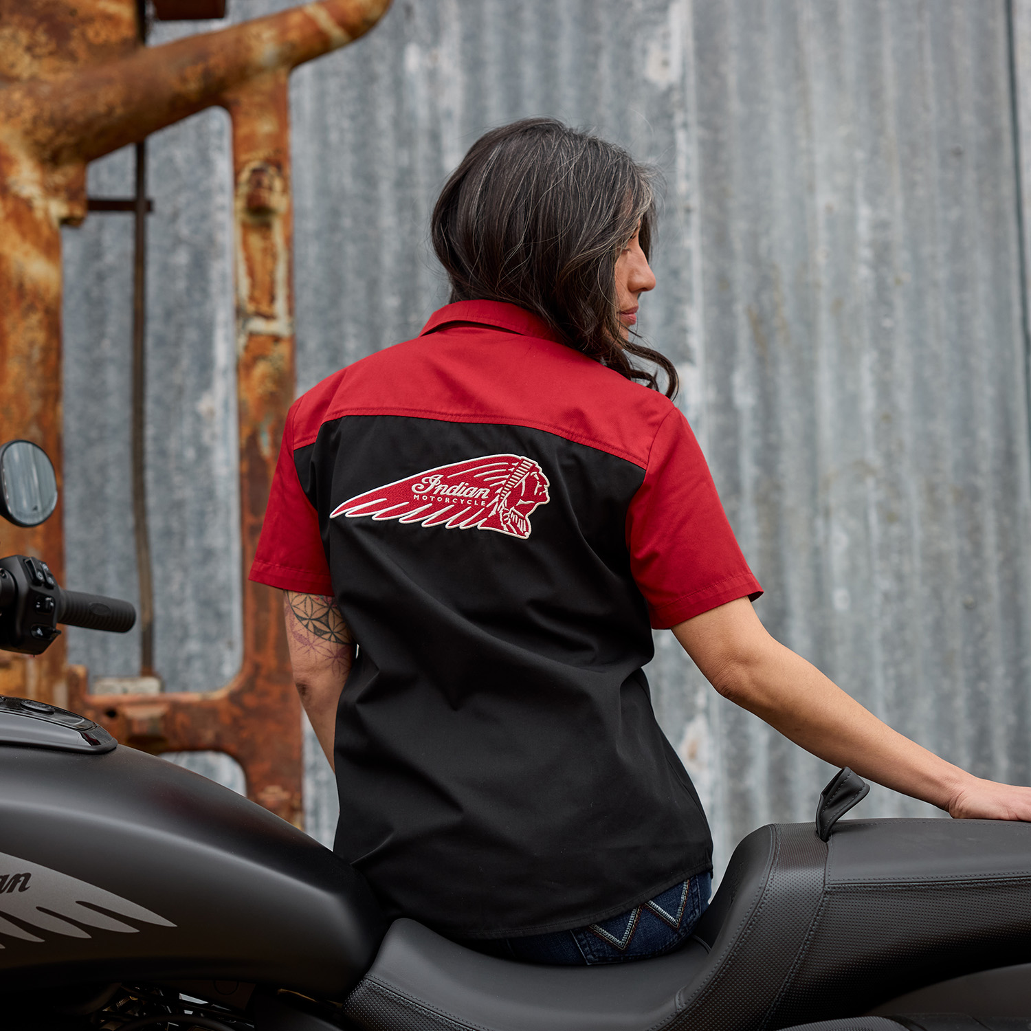 Women's Headdress Pocket SS Shirt, Red | Indian Motorcycle