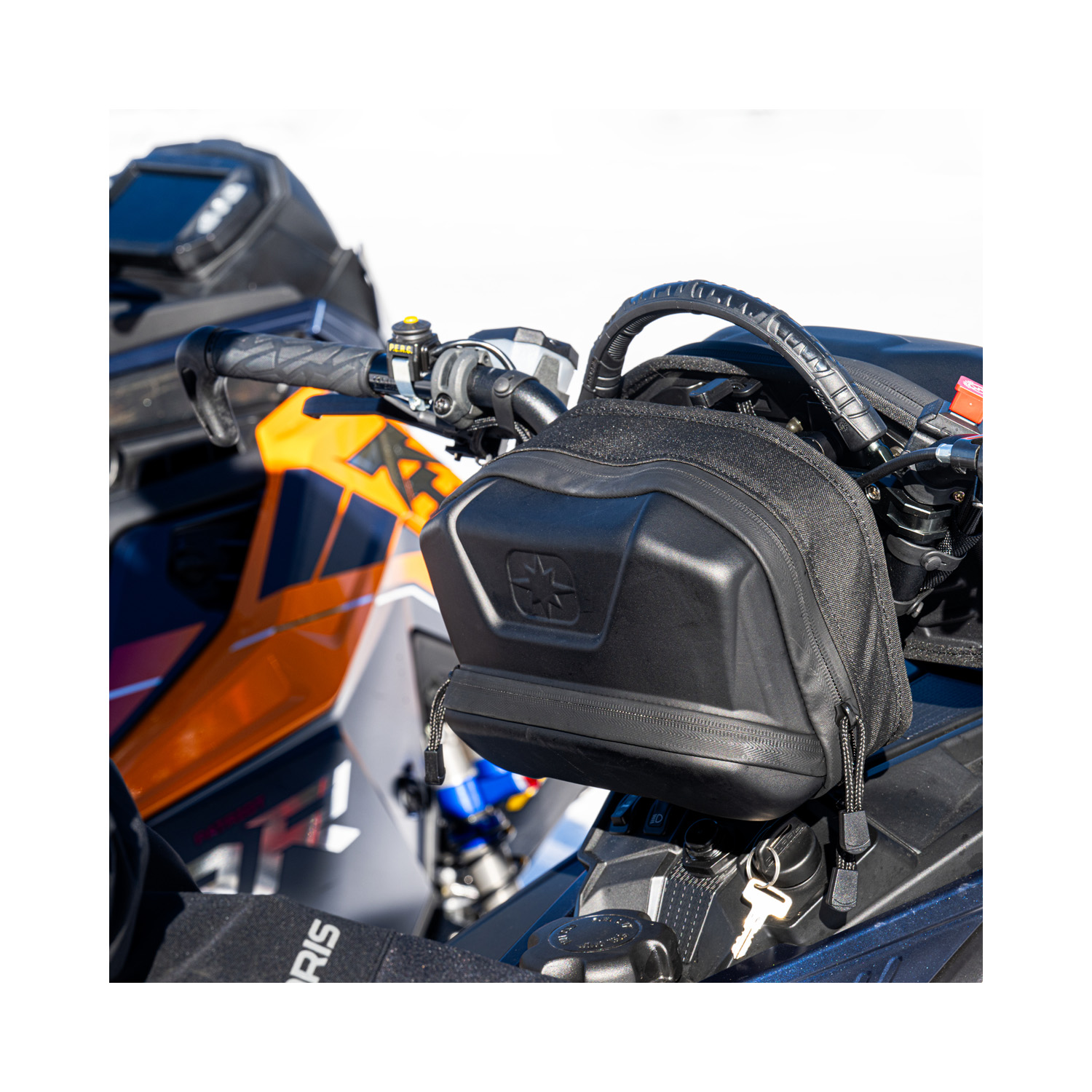 スノーモービル・ポラリス・ハンドルバック Burandt Handlebar Bag | Polaris Snowmobiles